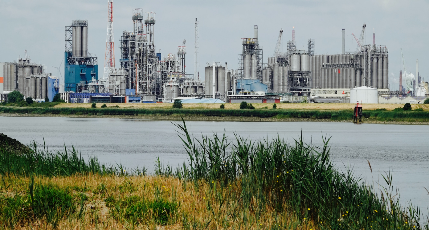 Impact of vaccine inequity on economic recovery